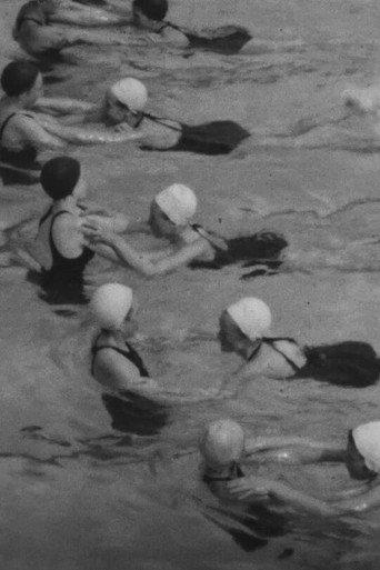 SWIMMING LESSONS AT CUMNOCK OUTDOOR BATHING POOL (1940) poster