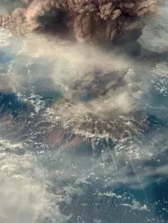 Le mystérieux volcan du Moyen Âge (2017) poster