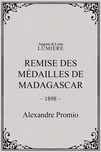Remise des médailles de Madagascar (1898) poster