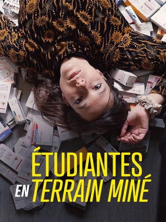 Étudiantes en terrain miné (2024) poster