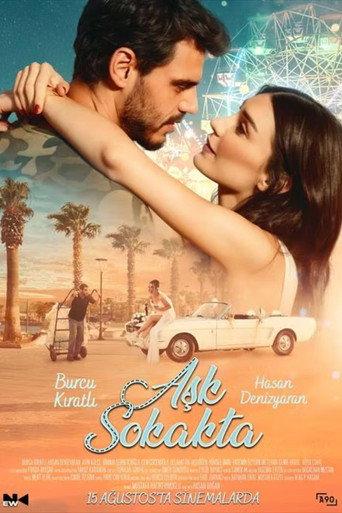 Aşk Sokakta () poster