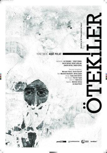 Ötekiler (2016) poster