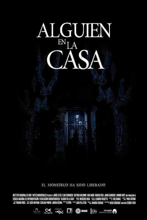 Alguien en la Casa 2016 official movie poster