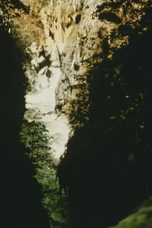 Gorges of Hourat 1915 official movie poster
