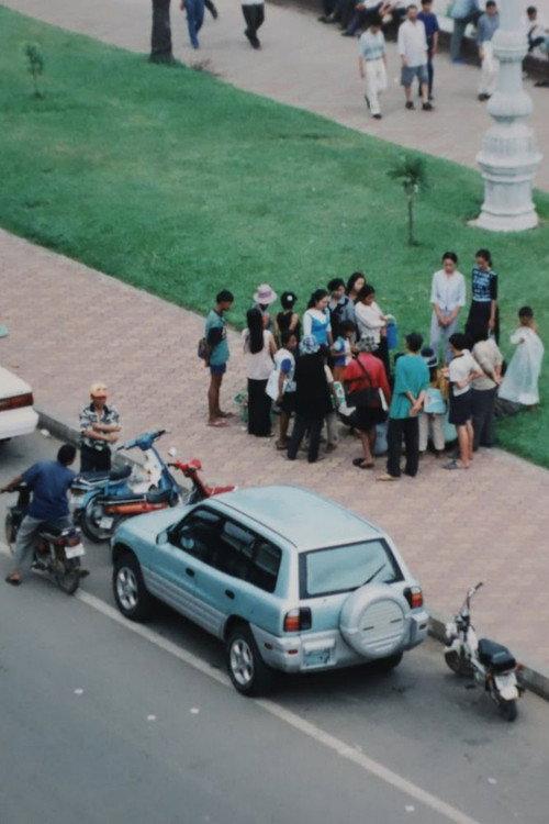 Nous ne sommes pas au monde 2001 official movie poster