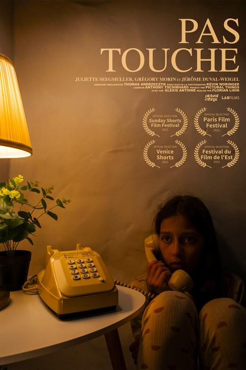 Pas touche! 2022 official movie poster