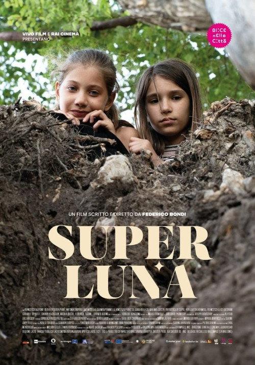 Superluna 2023 official movie poster