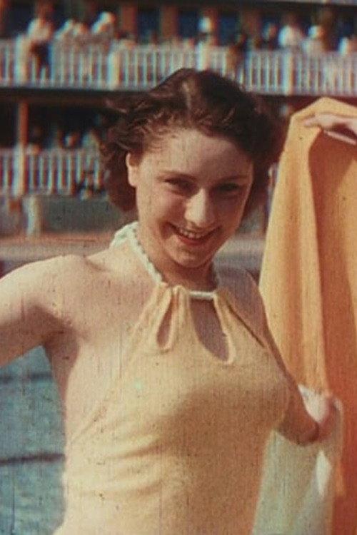 Swimwear show at the Molitor swimming pool 1937 official movie poster