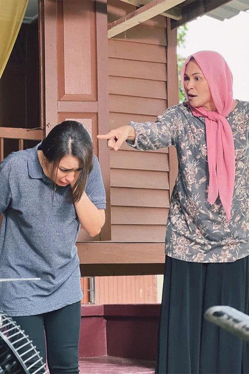Antara Ikhlas dan Kaca 2022 official movie poster