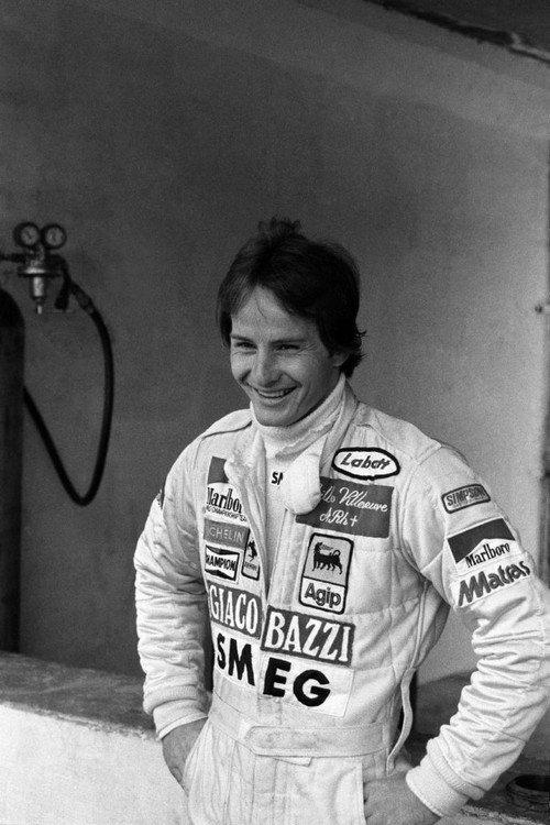 Gilles Villeneuve : à toute vitesse 2020 official movie poster