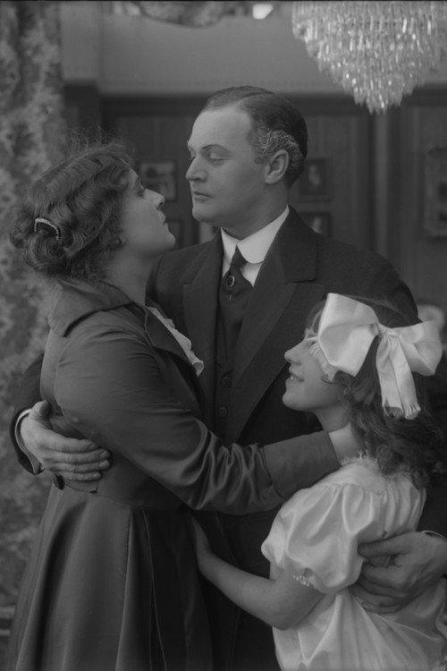 Chanson Triste 1917 official movie poster