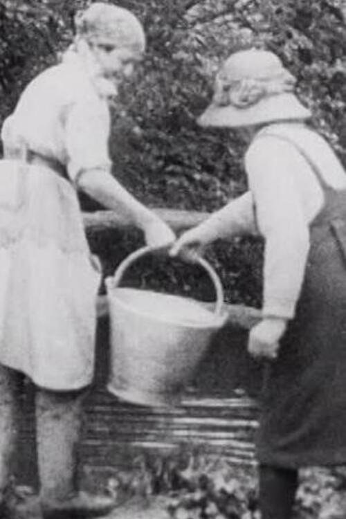 Women Farm Workers 1918 official movie poster