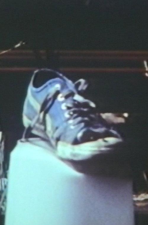 Der explodierende Turnschuh 1980 official movie poster
