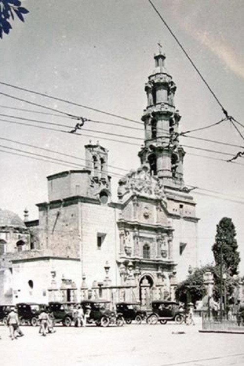 Catedral y Plaza Grande 1929 official movie poster