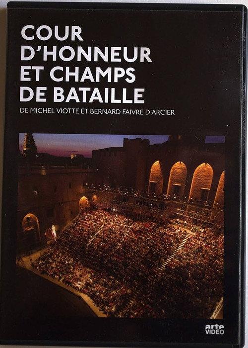 Cour d'honneur et champ de bataille 2006 official movie poster