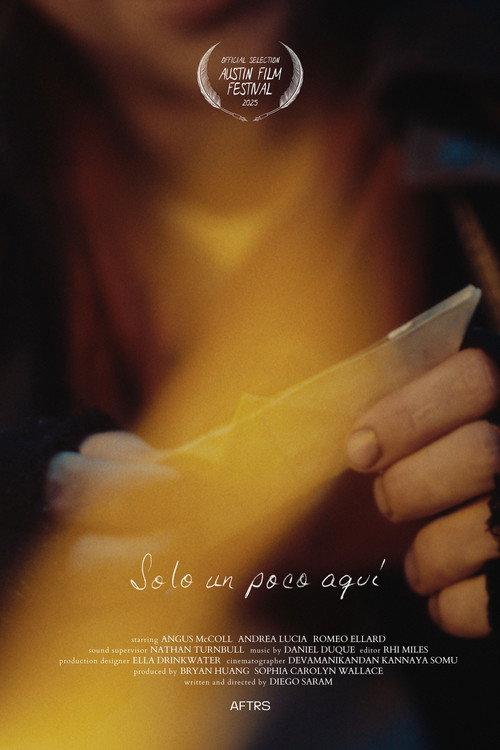 Solo un poco aquí 2025 official movie poster