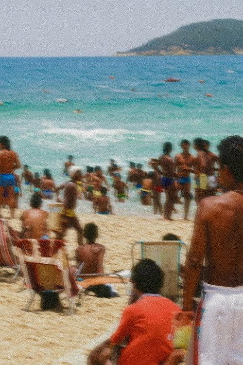 The Poor Go to the Beach 1989 official movie poster
