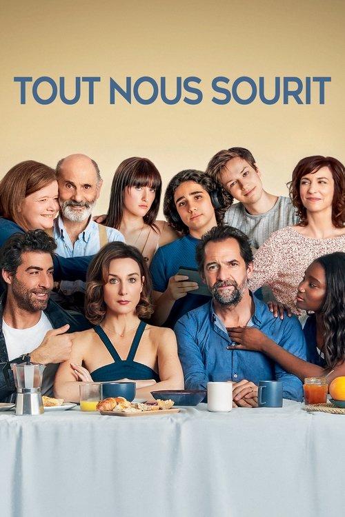 Tout nous sourit 2021 official movie poster