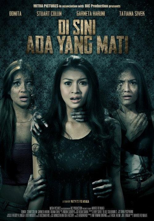 Di Sini Ada Yang Mati 2013 official movie poster