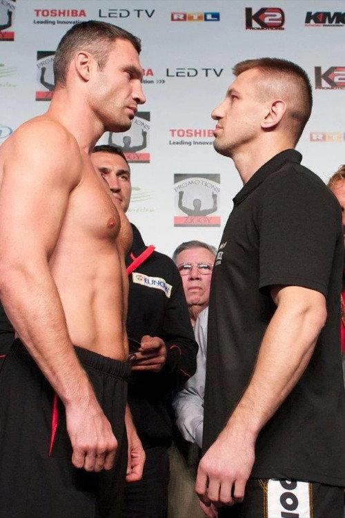 Vitali Klitschko vs. Tomasz Adamek 2011 official movie poster