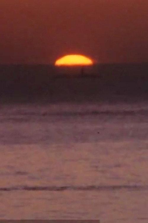 The sunset paradises 1977 official movie poster