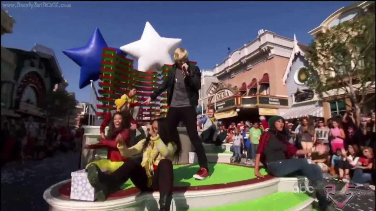 Disney Parks Christmas Day Parade Trailer