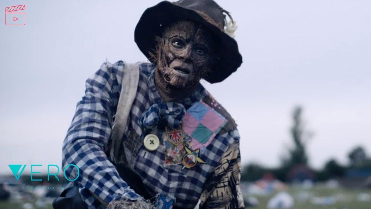 Robot & Scarecrow Trailer