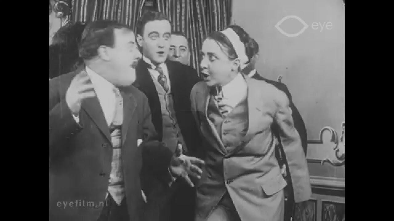Mr. Smith, Barber Trailer
