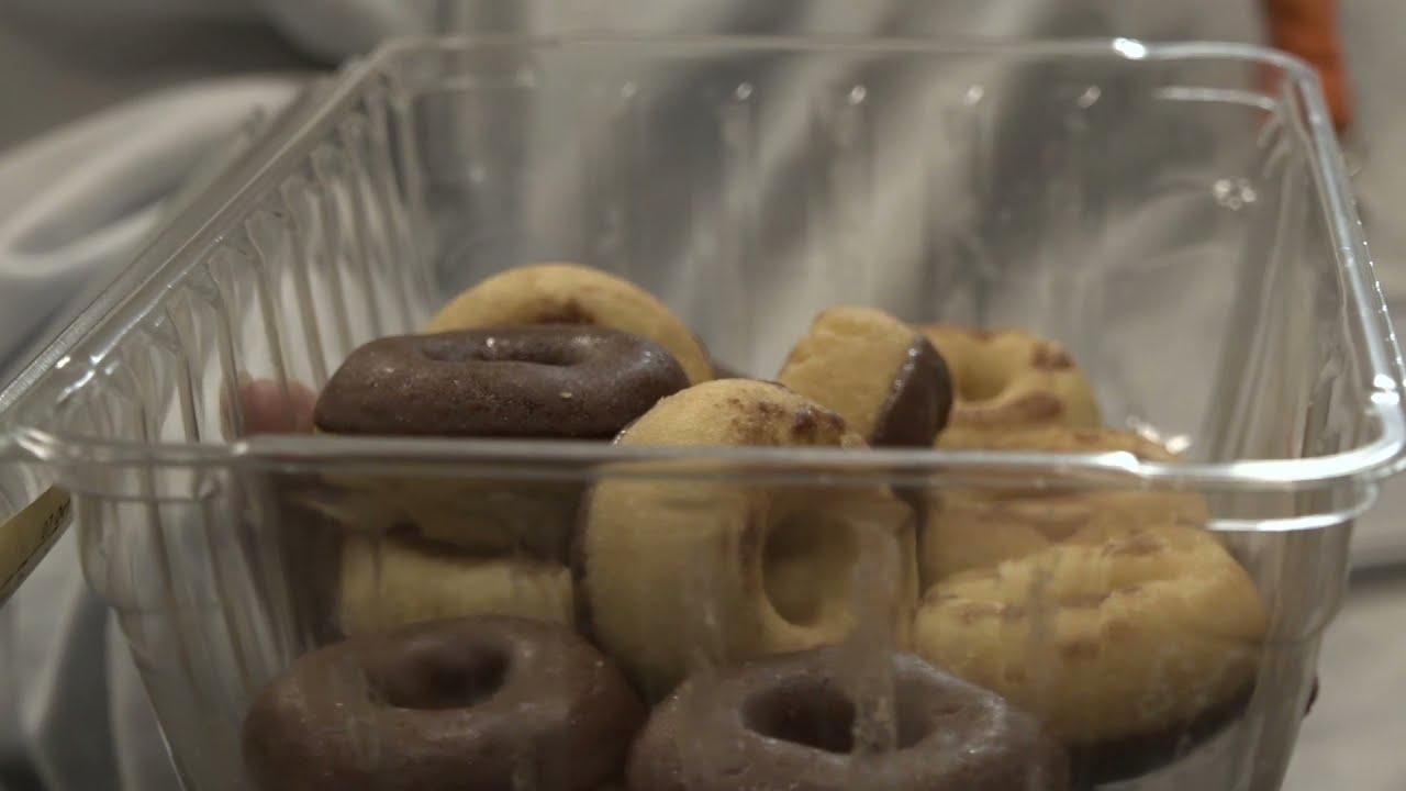 62 Calories! Trailer