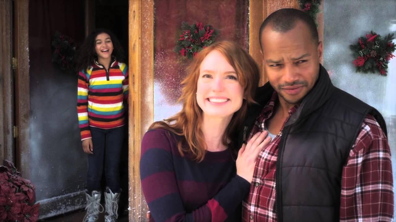A Snow Globe Christmas Trailer