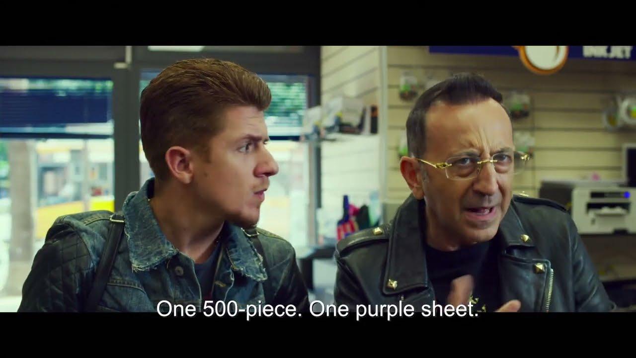 Benvenuti in casa Esposito Trailer