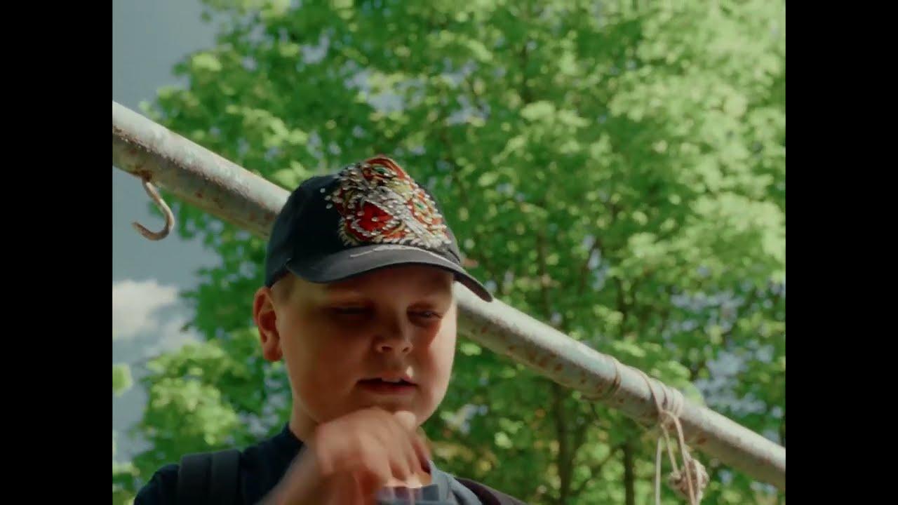 Chum Trailer