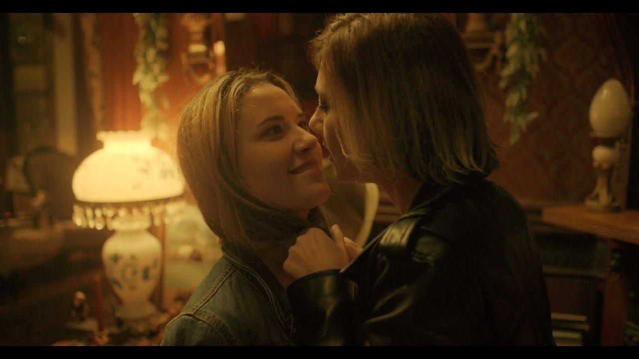 Slave 4 Love Trailer