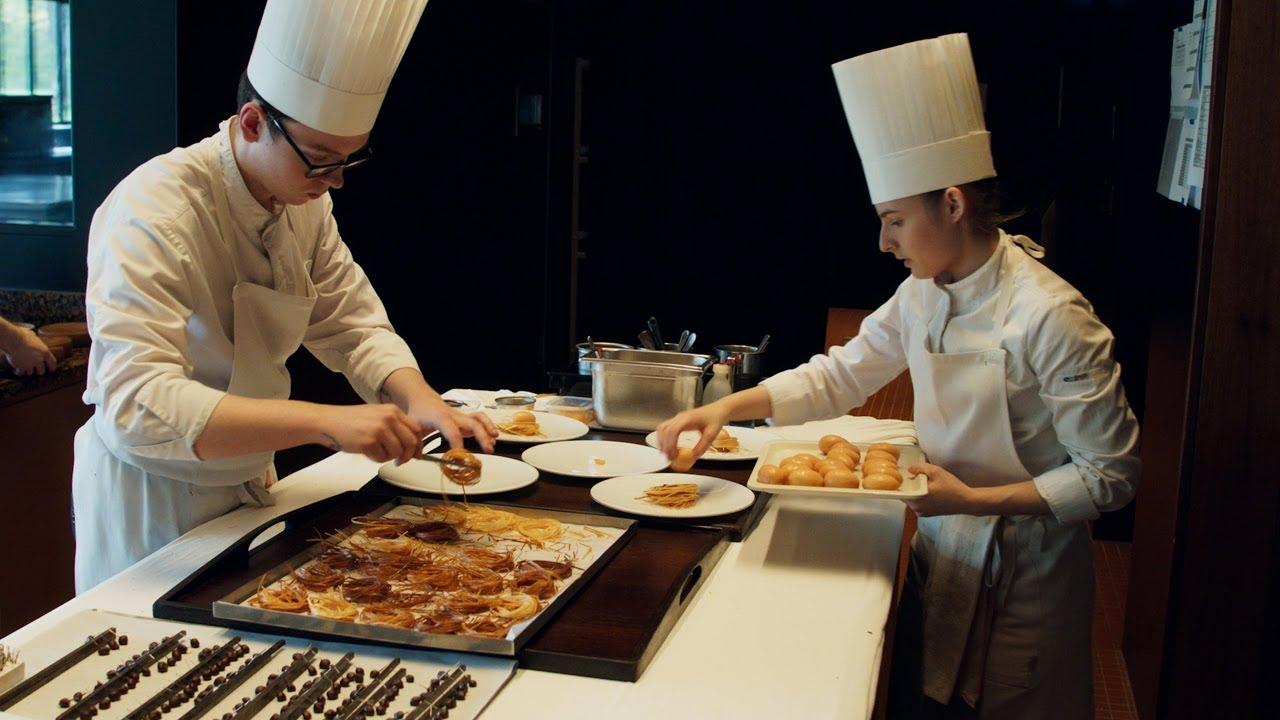 Menus-Plaisirs, les Troisgros Trailer