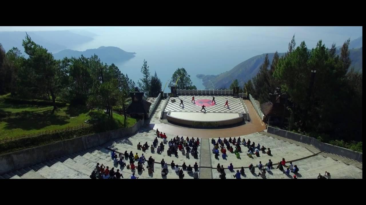 Cahaya Cinta Pesantren Trailer