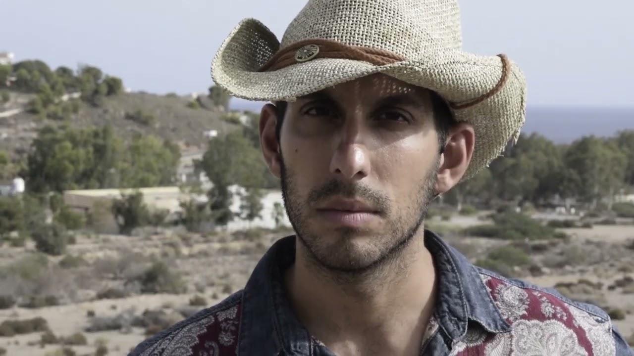 El cowboy sin montura Trailer
