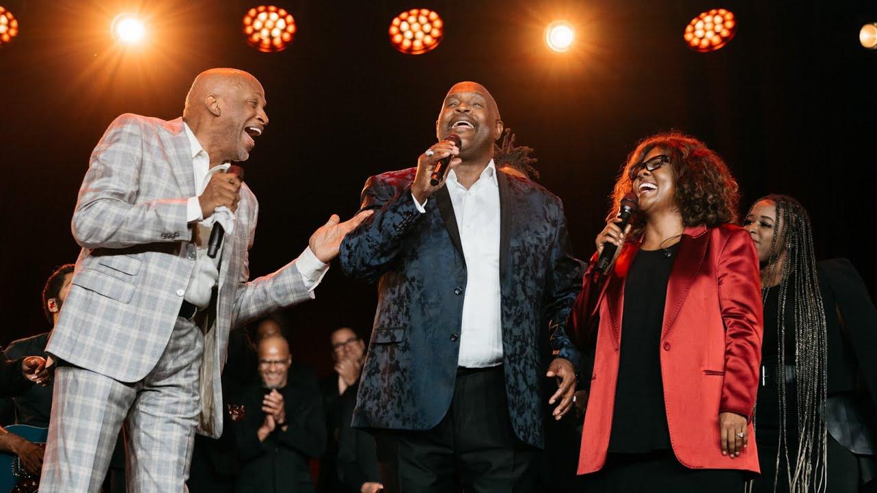 CeCe Winans, Marvin Winans, & Donnie McClurkin Live In Times Square Trailer