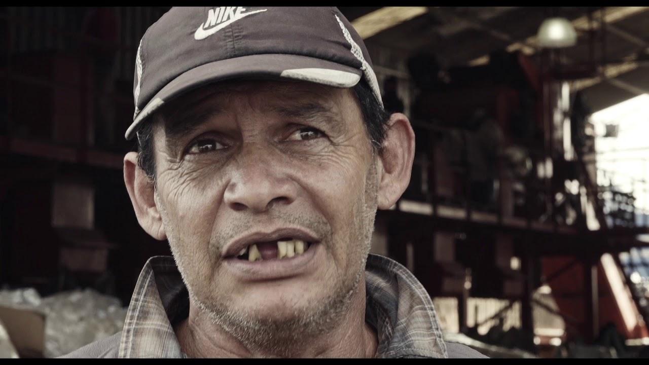 Nueva mente Trailer