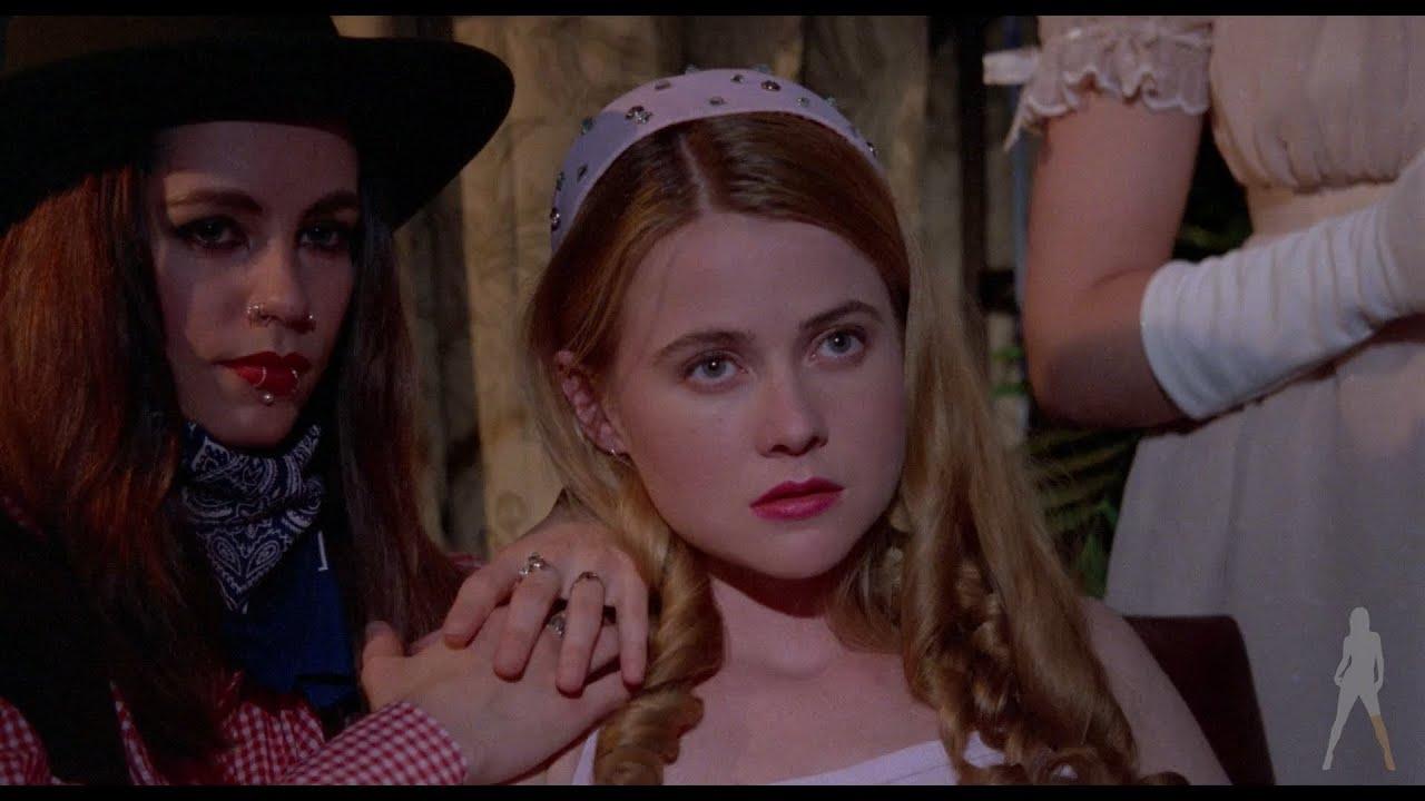 Tromeo & Juliet Trailer