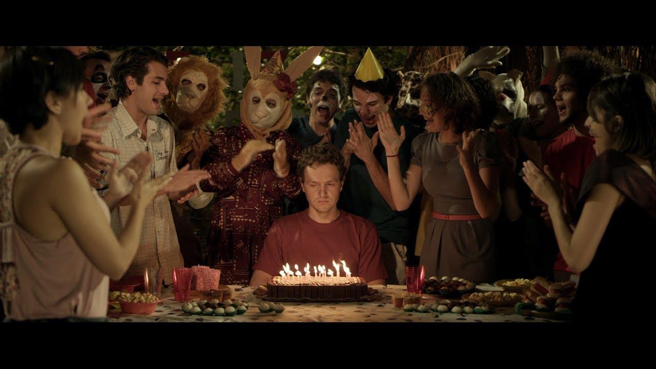 O Segredo dos Adultos Trailer
