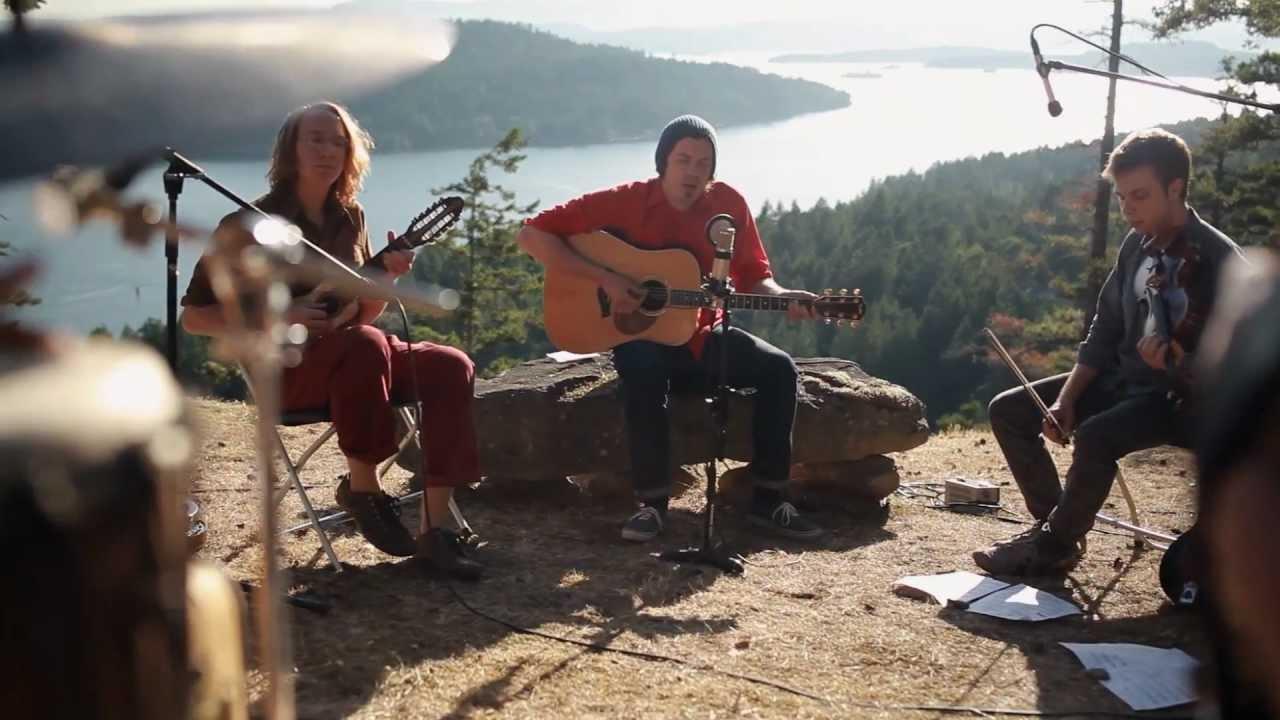 The Sea in Between Trailer