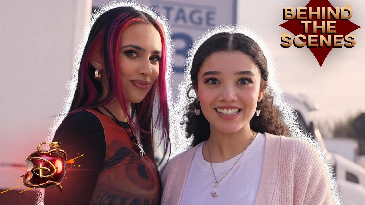 Descendants: The Rise of Red Trailer