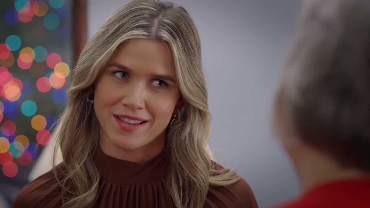 A Royal Christmas on Ice Trailer