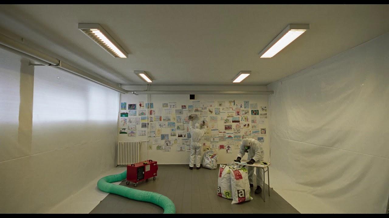 The White Wall Trailer
