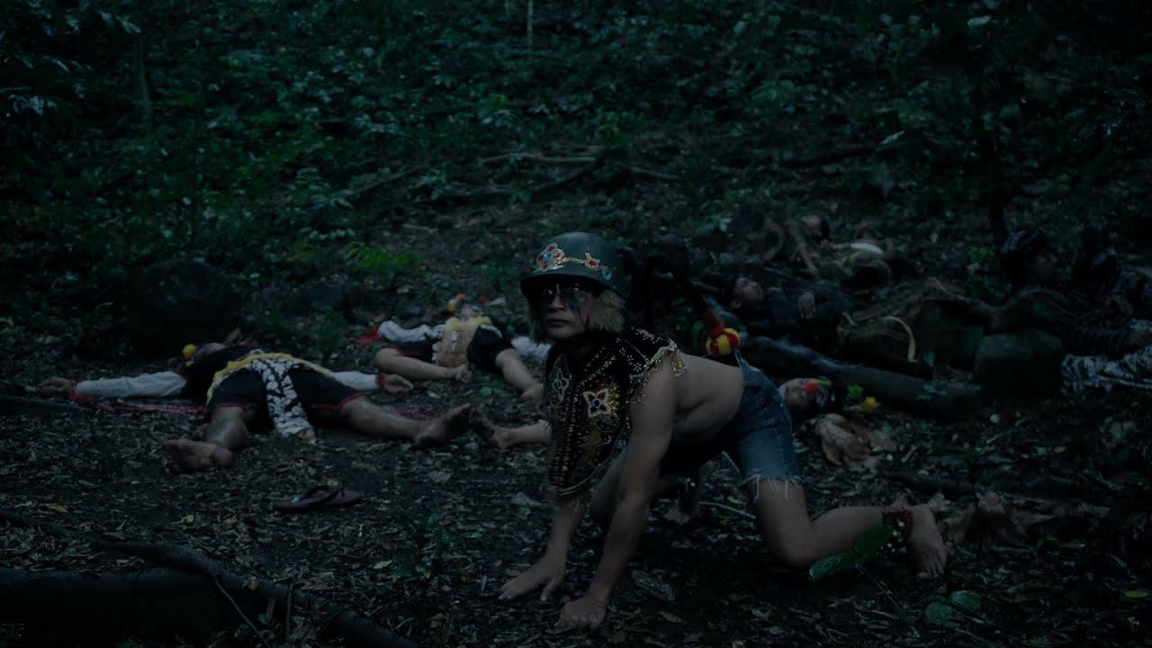 Reversal Trailer