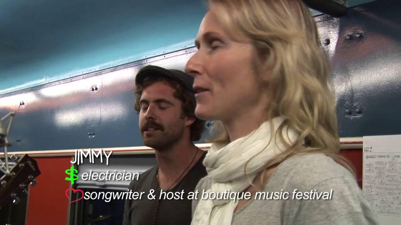 25 Tracks Trailer