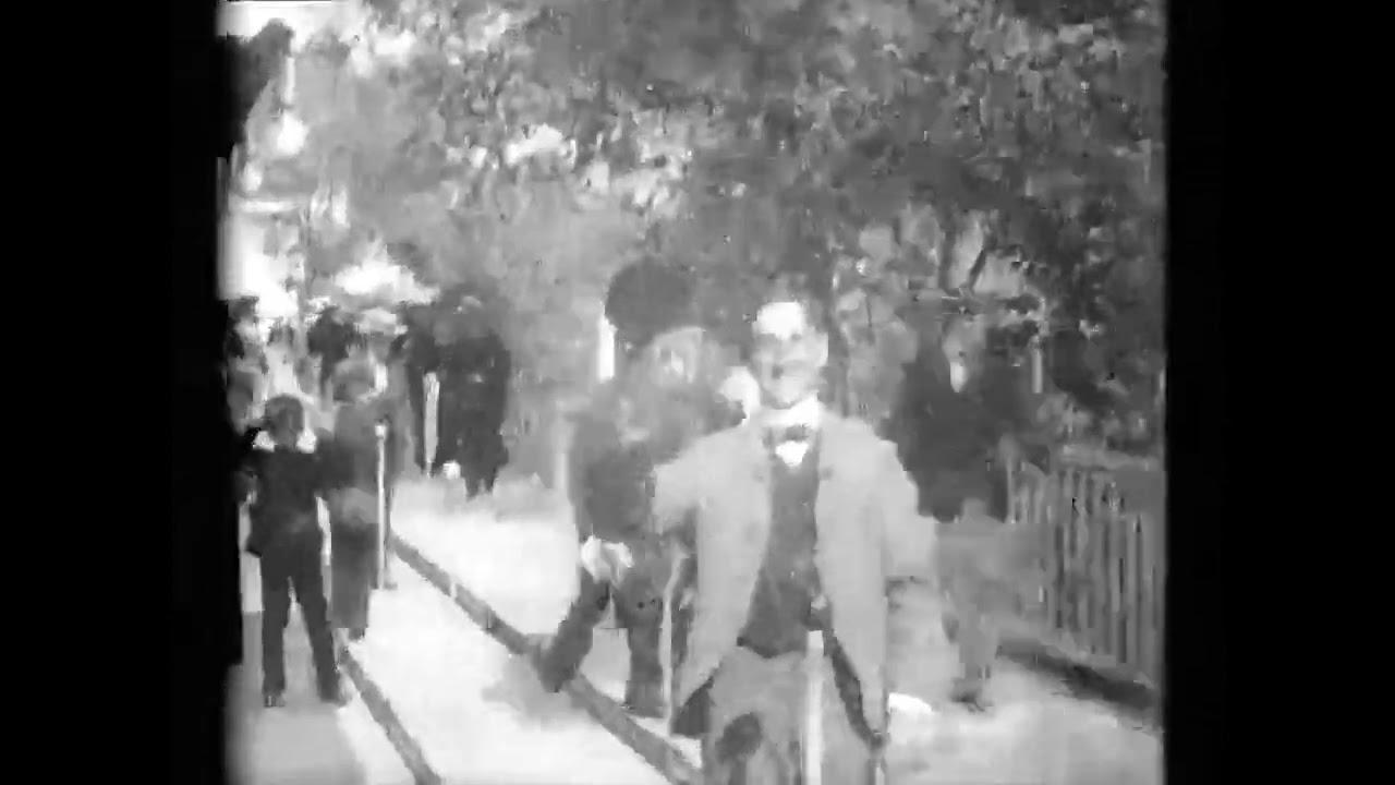 Panoramic View from the Moving Sidewalk at the Paris Exposition Trailer