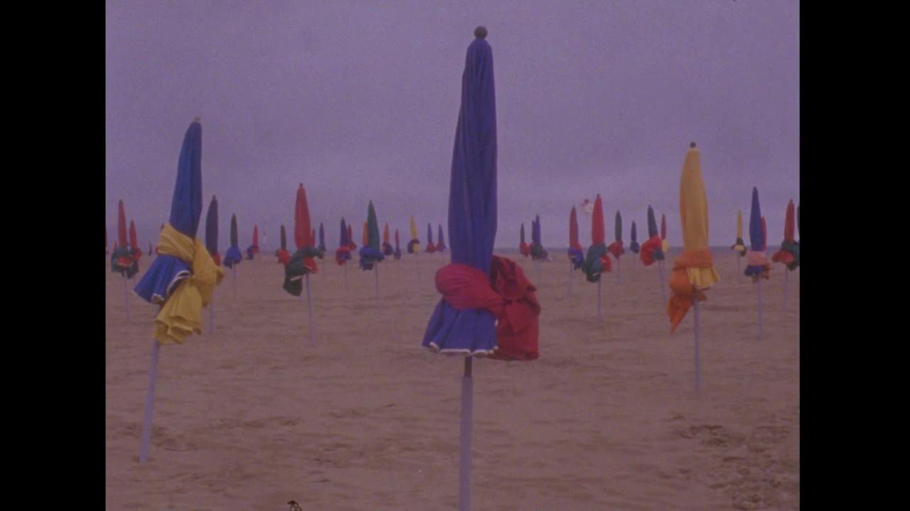 Maison du Bonheur Trailer