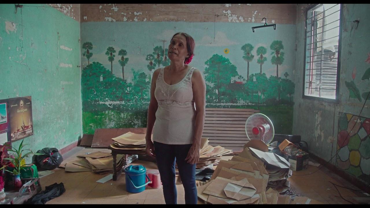 Last Night I Saw You Smiling Trailer