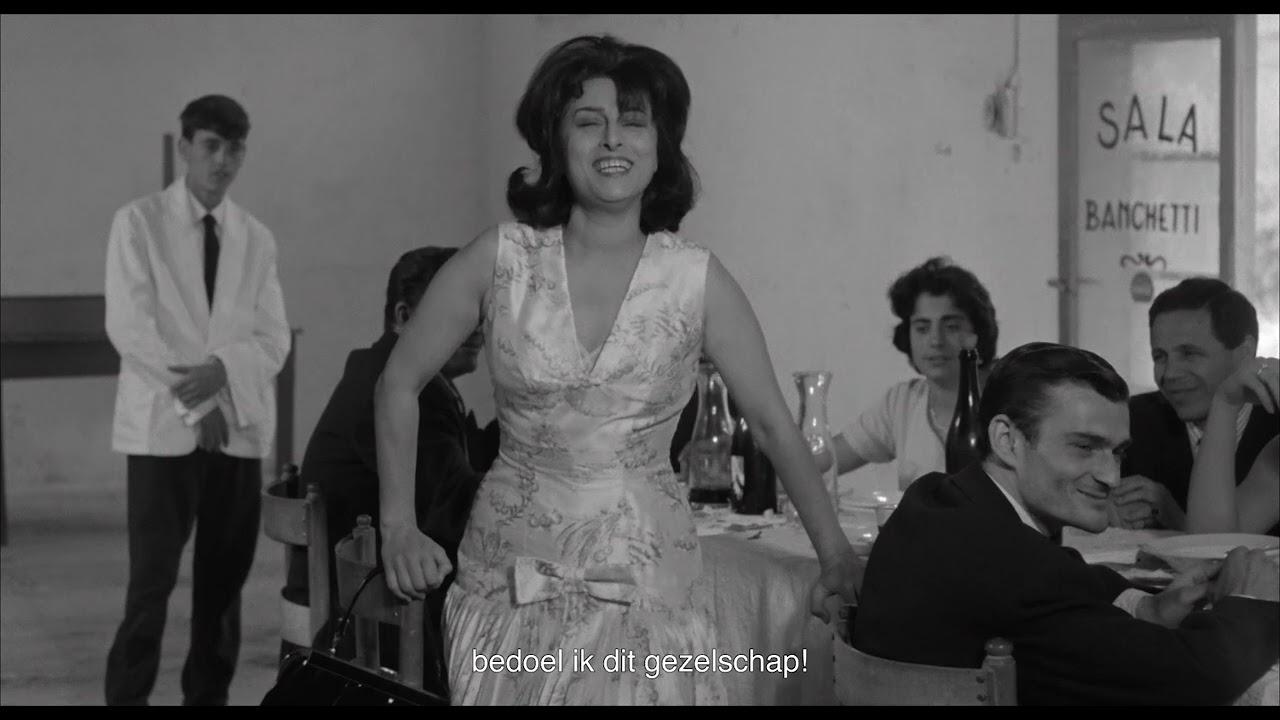 Mamma Roma Trailer